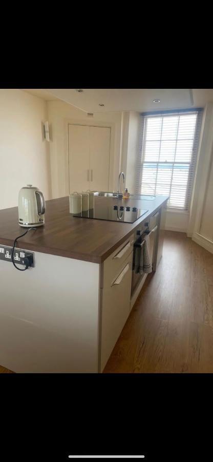 Caldey View- A Beautiful Flat In The Heart Oftenby Exteriör bild